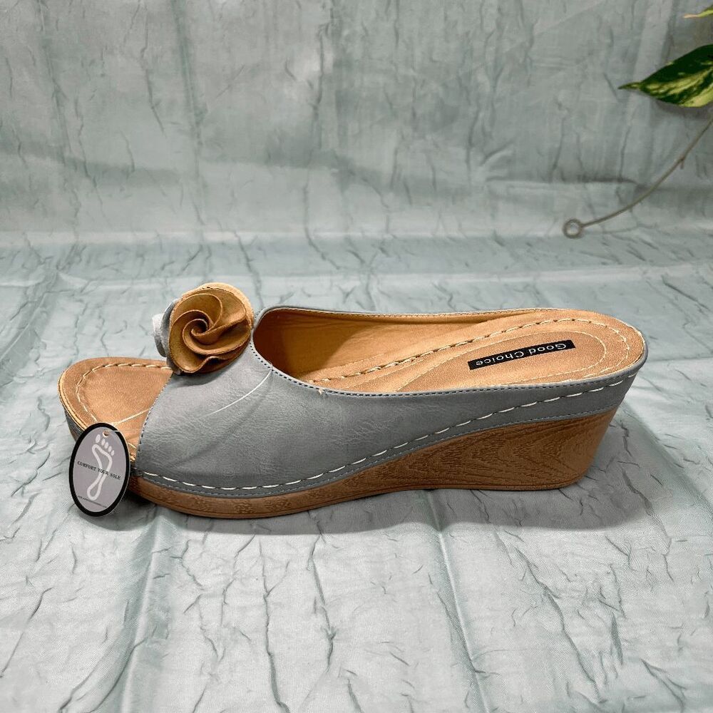 GC Shoes Women's Sydney Rosette Wedge Sandals - Blue 10M